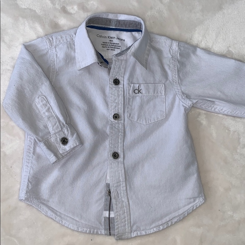 Boys Calvin Klein button down gray white shirt 18M